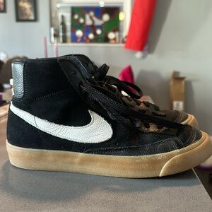 Nike blazers Mid 77, black/white gum